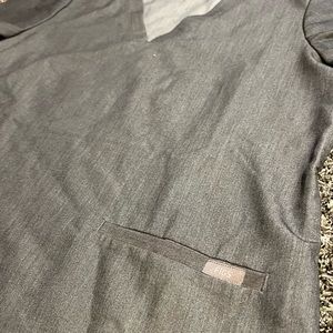 Figs small scrub top